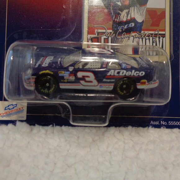 Dale Earnhardt Jr 1/64 Winner's Circle #3 1998 Grand National Division Champion - Picture 8 of 10